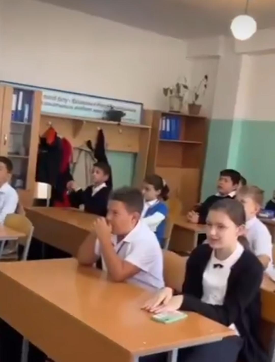 "Адалдық сағаты" сынып сағаты/Классный час "Час добропорядочности"